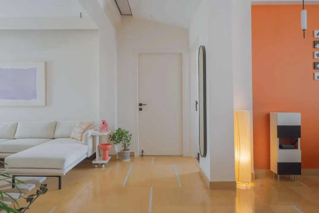 White apartment. Interiors photography by Harris George Stephen, frame 2